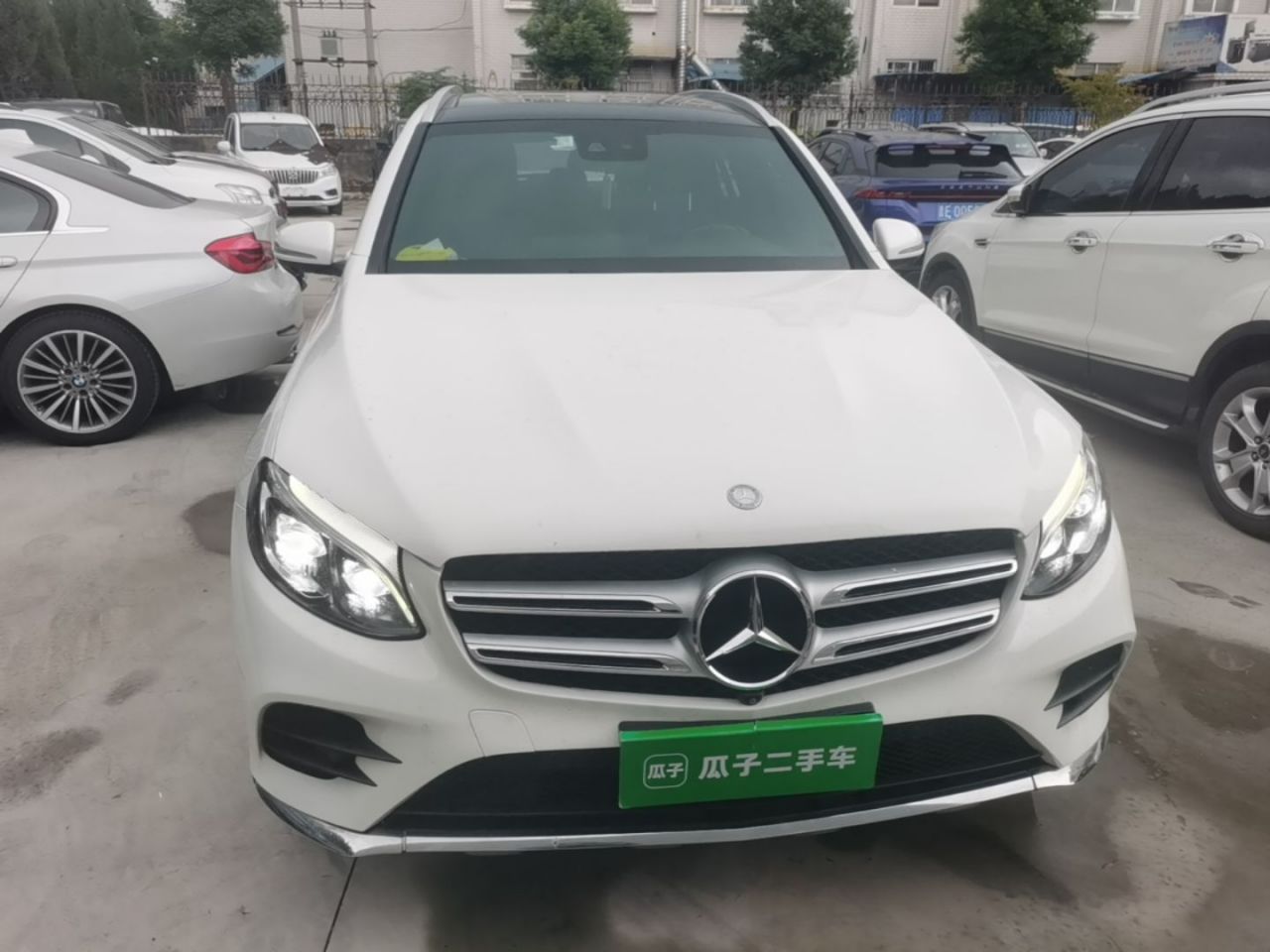 GLC 2017 GLC 300 4MATIC Dynamic photo 2