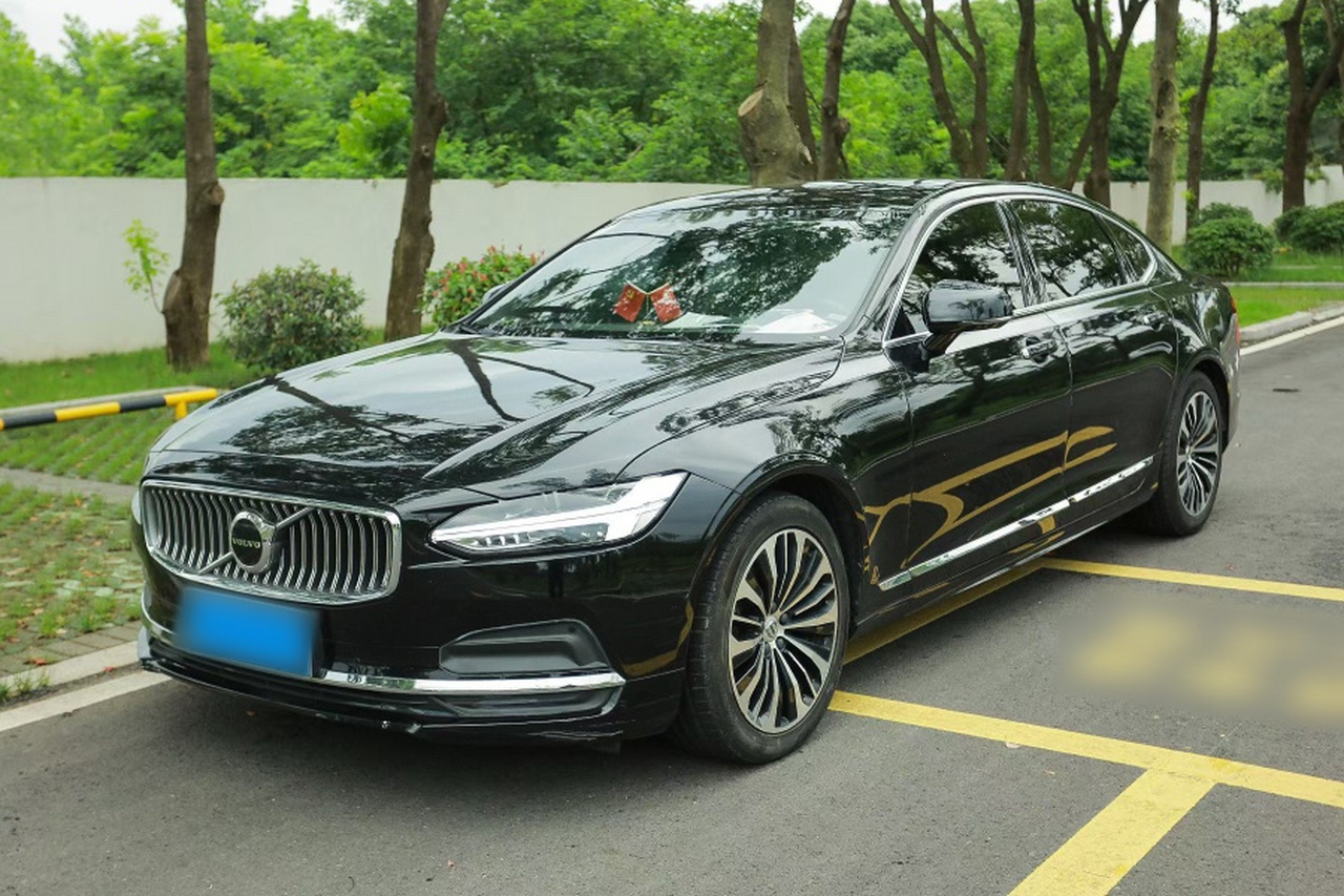 S90 2023 B5 Luxury