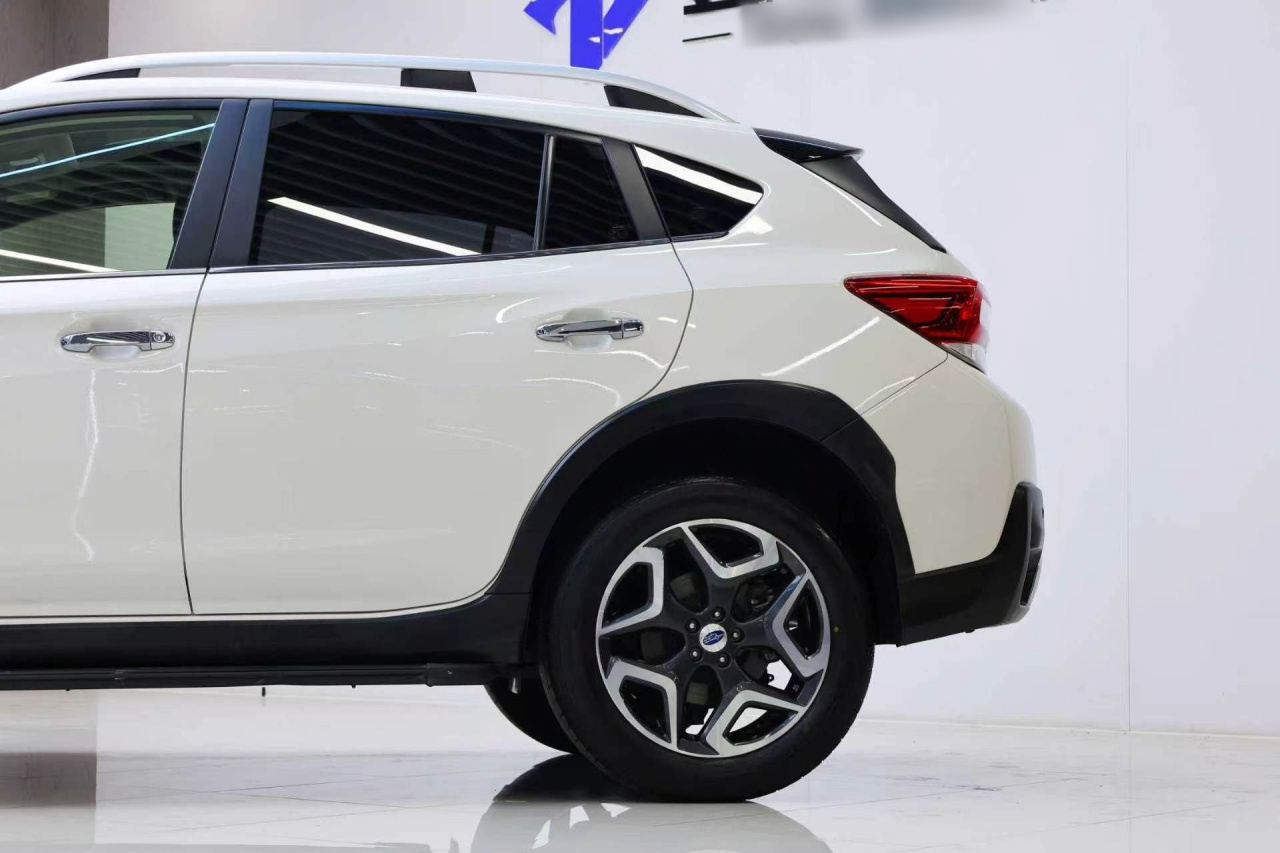 XV 2018 2.0i Luxury EyeSight photo 4