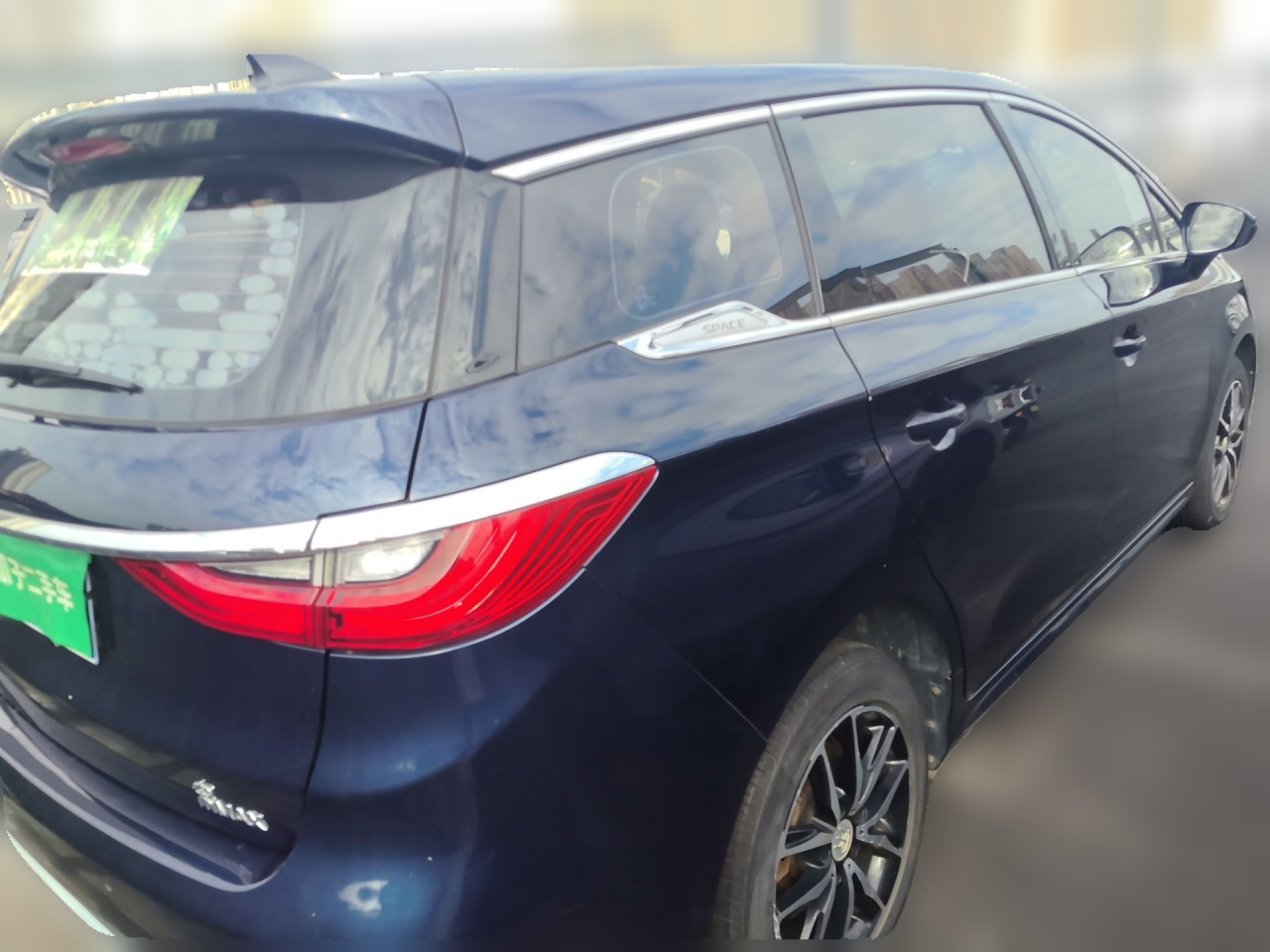 Song MAX 2017 1.5T MT Connected Luxury 7-Seater photo 4