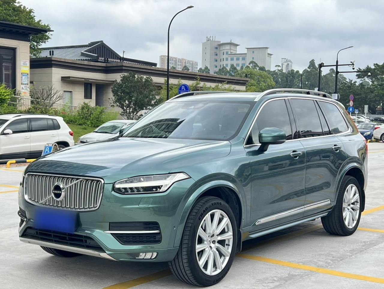 XC90 2015 T6 7-Seater photo 2
