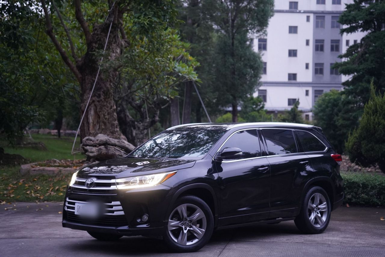 Highlander 2018 2.0T AWD Luxury 7-Seater China VI