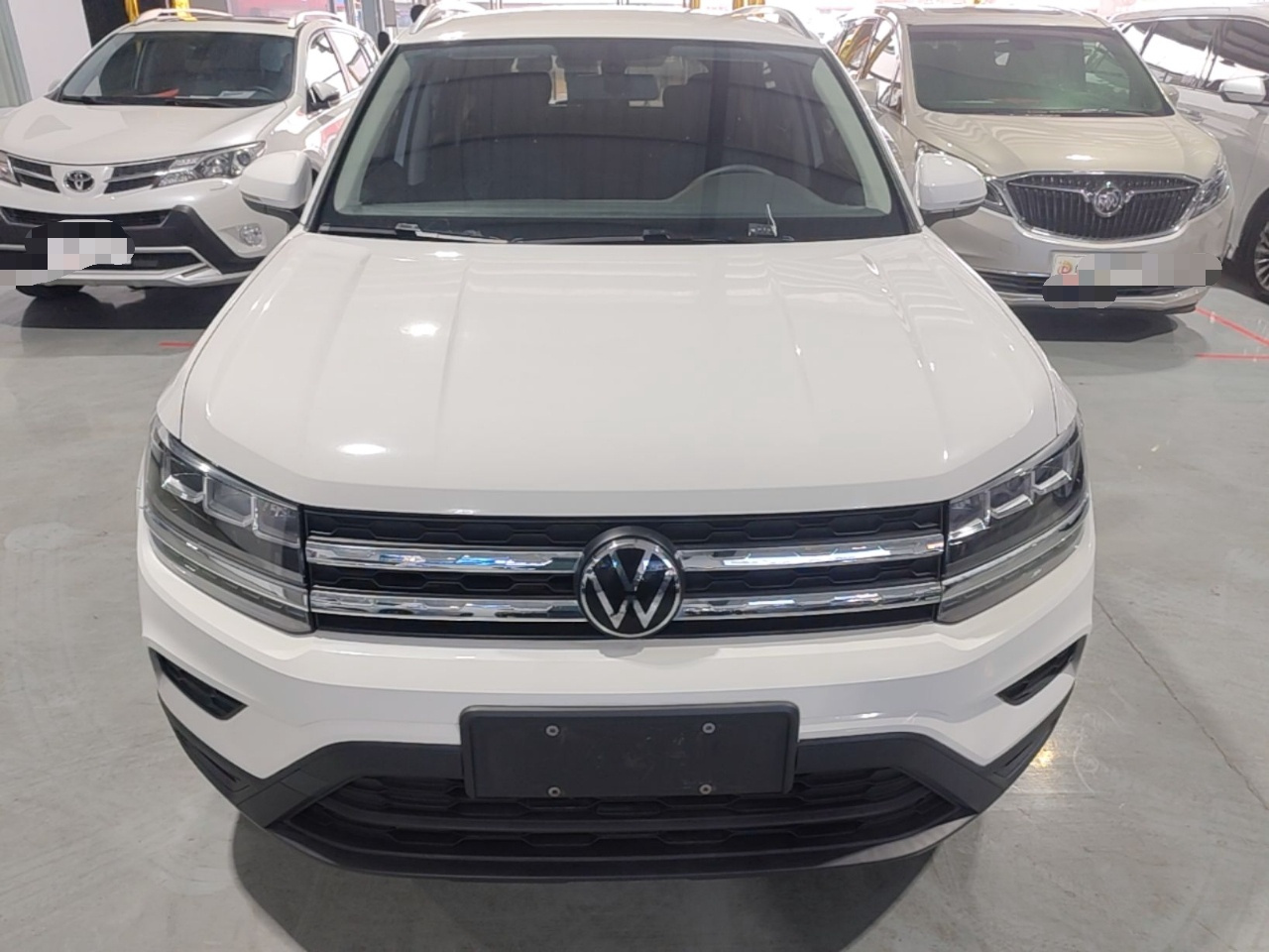 Tharu 2022 280TSI RWD photo 2