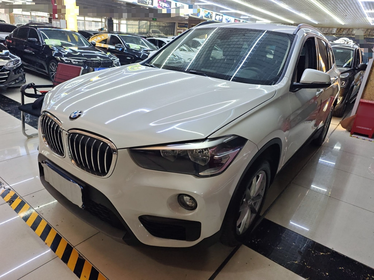 X1 2019 sDrive18Li Fashion