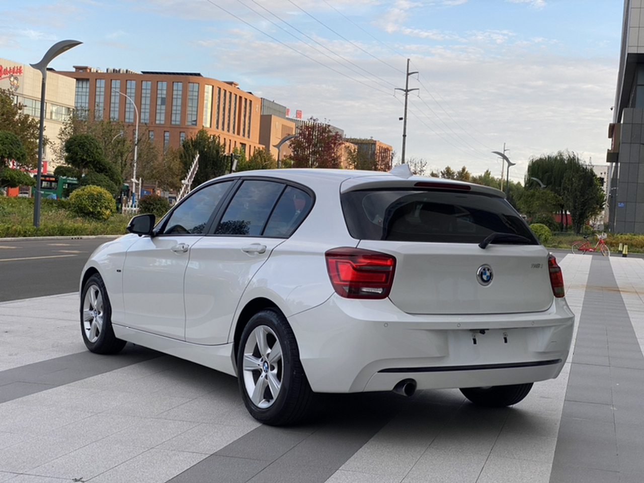 1 Series Imported 2013 Facelift 118i Sport photo 2
