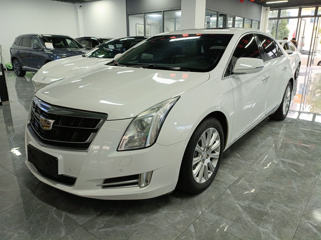 XTS 2016 28T Elite