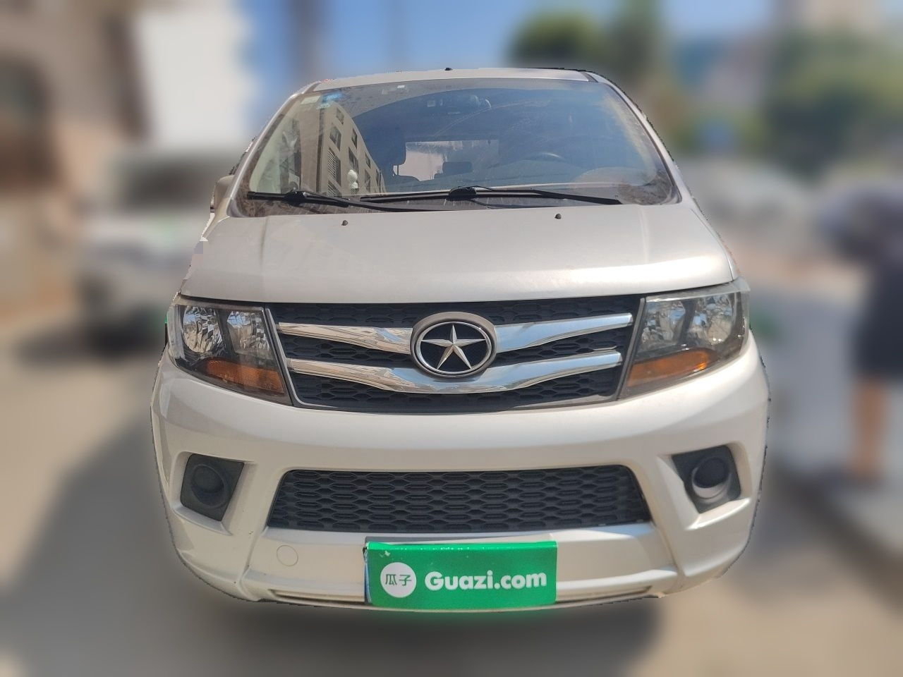 Refine M3 2015 1.6L Luxury photo 2