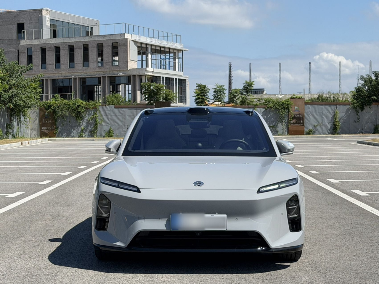 ET5T 2025 75kWh Touring photo 2
