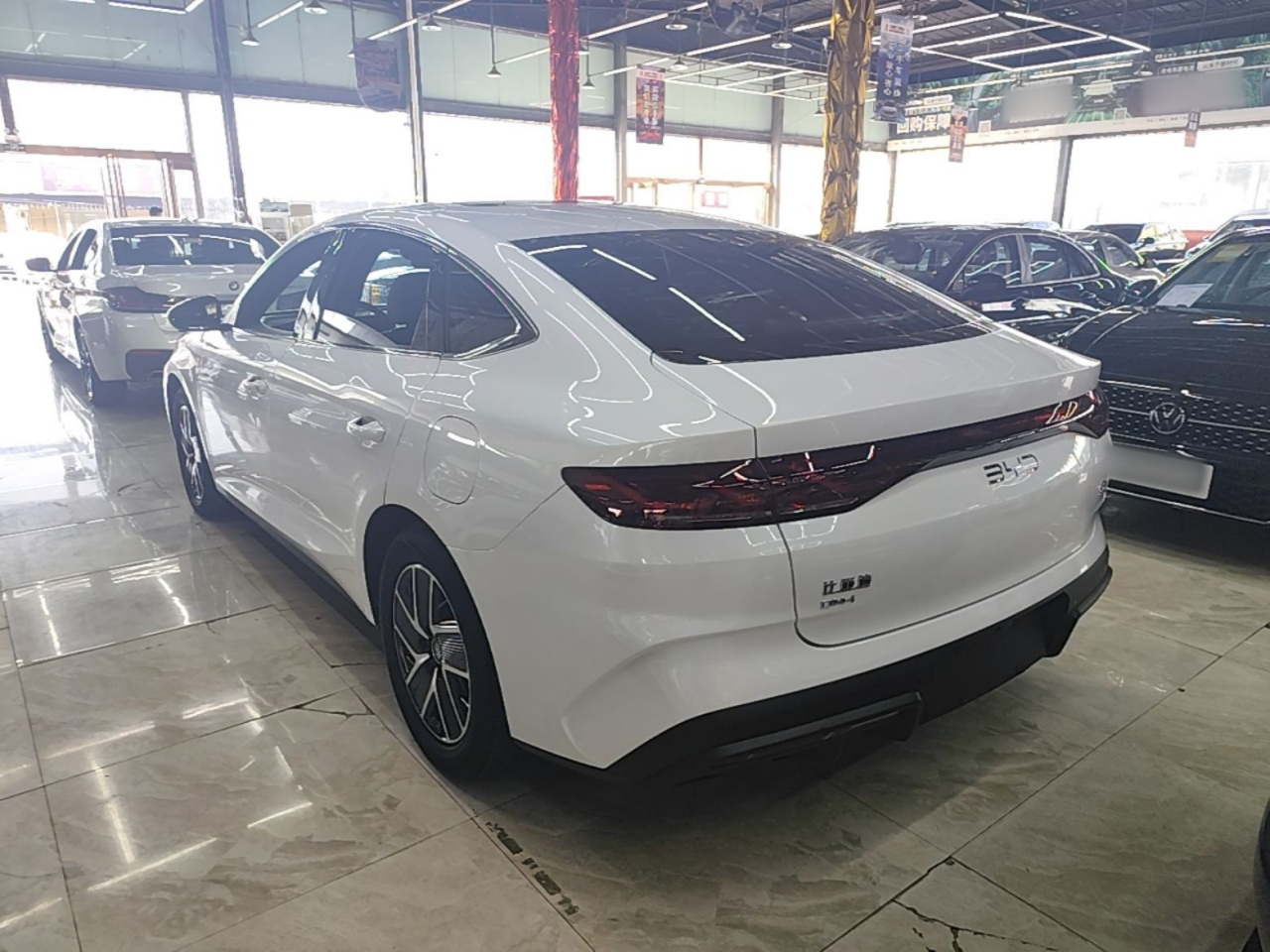 Qin L 2024 DM-i 120KM Leading photo 4