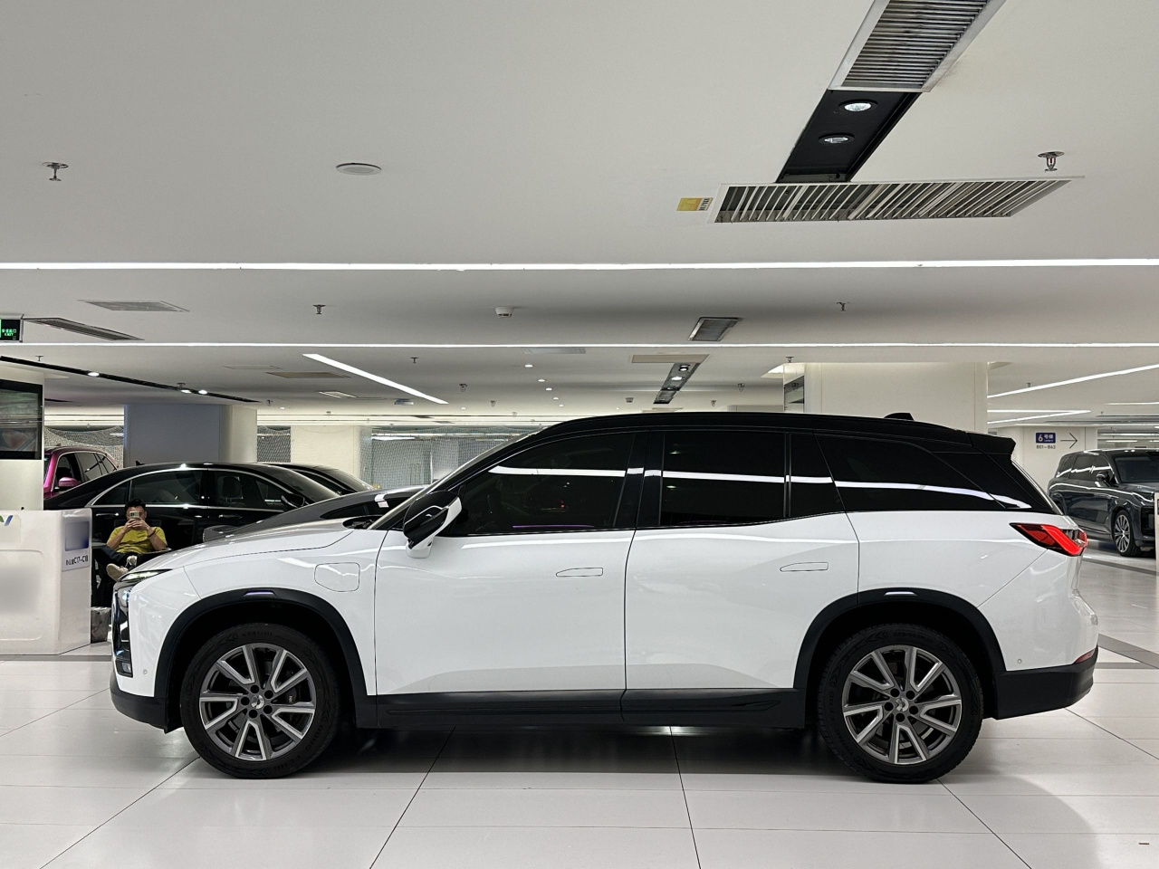 ES8 2018 355KM 7-Seater photo 4