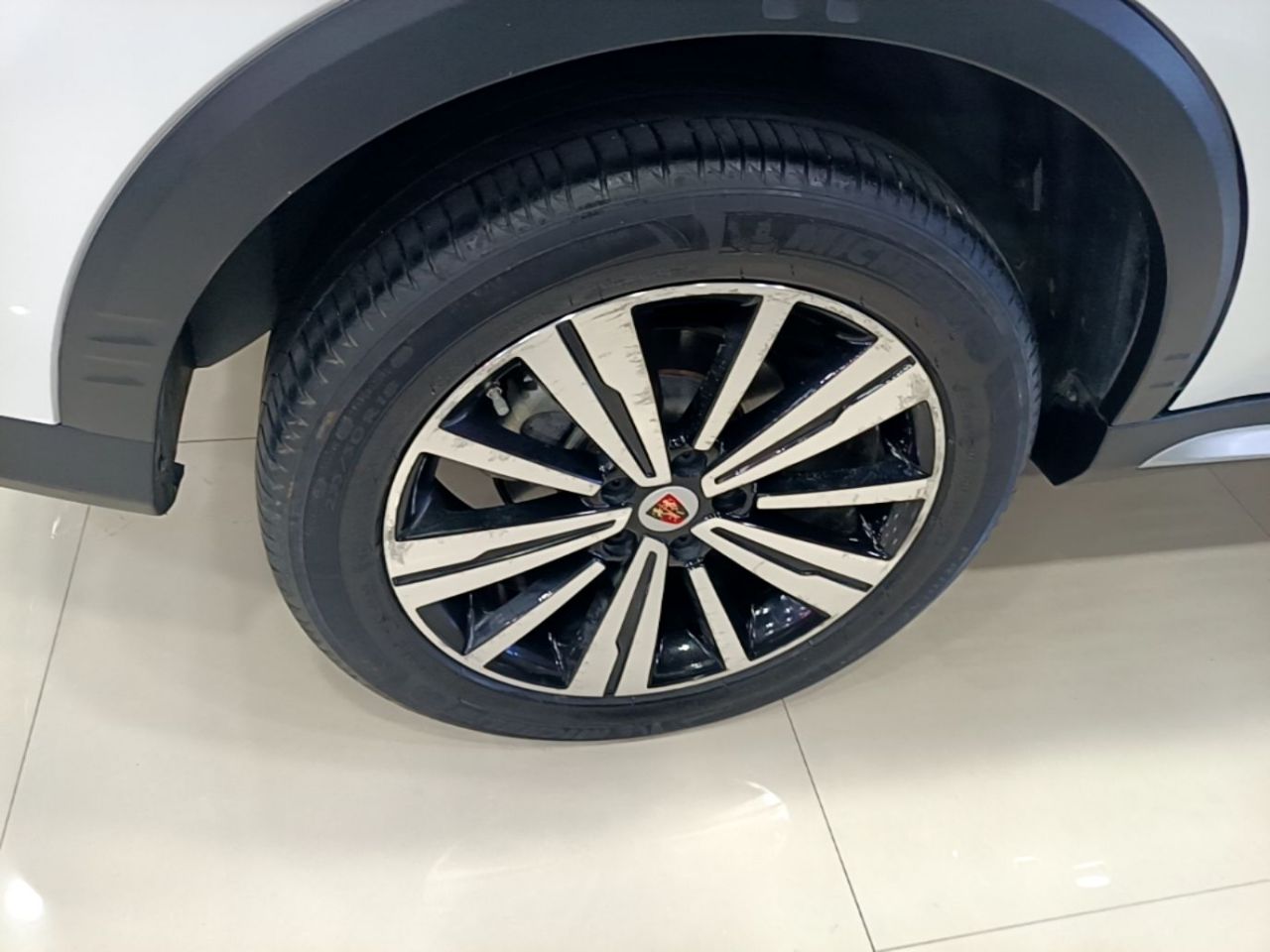 RX5 EV 2017 eRX5 50T Hybrid Premium Flagship photo 3