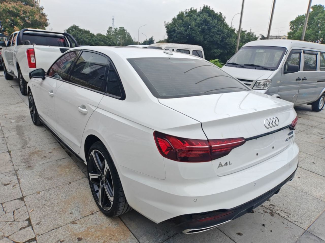 A4L 2024 40 TFSI Luxury Dynamic photo 4