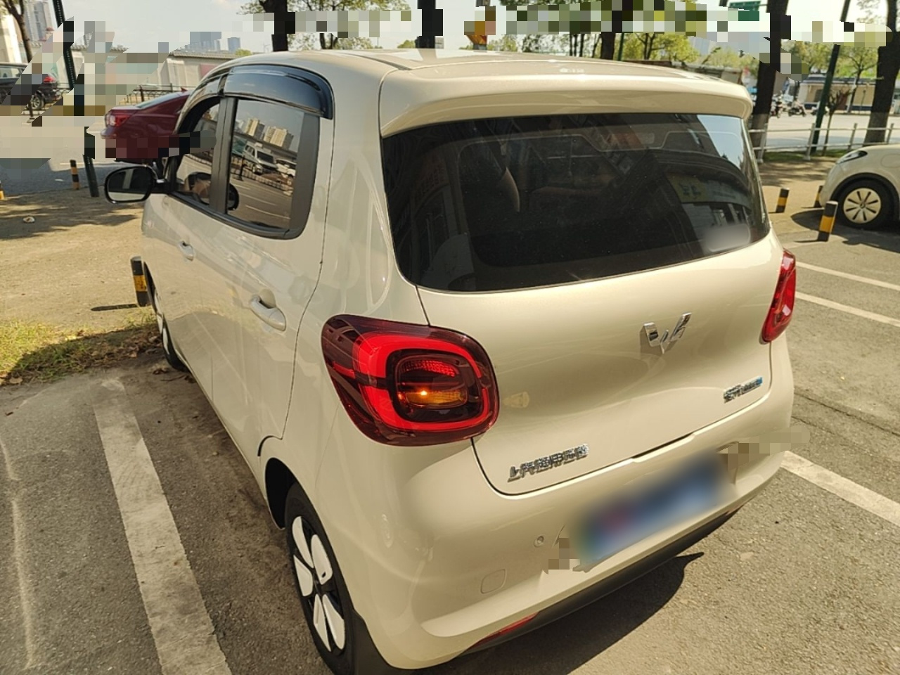 Hongguang MINIEV 2025 4th Gen 4-Door Advanced photo 4