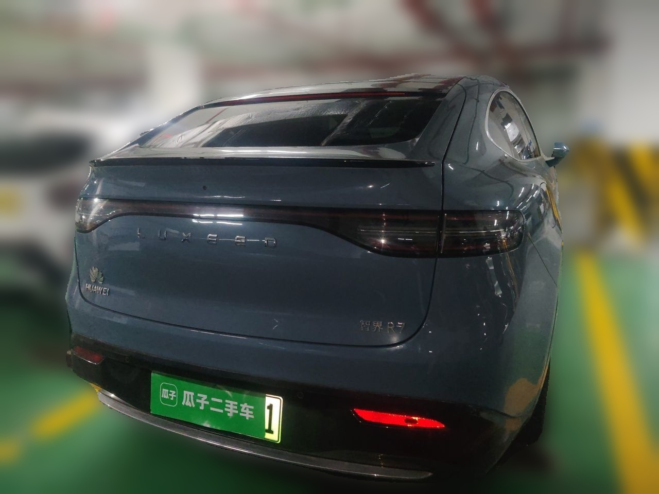 HIMA Luxeed R7 2025 EREV 251km Max photo 5