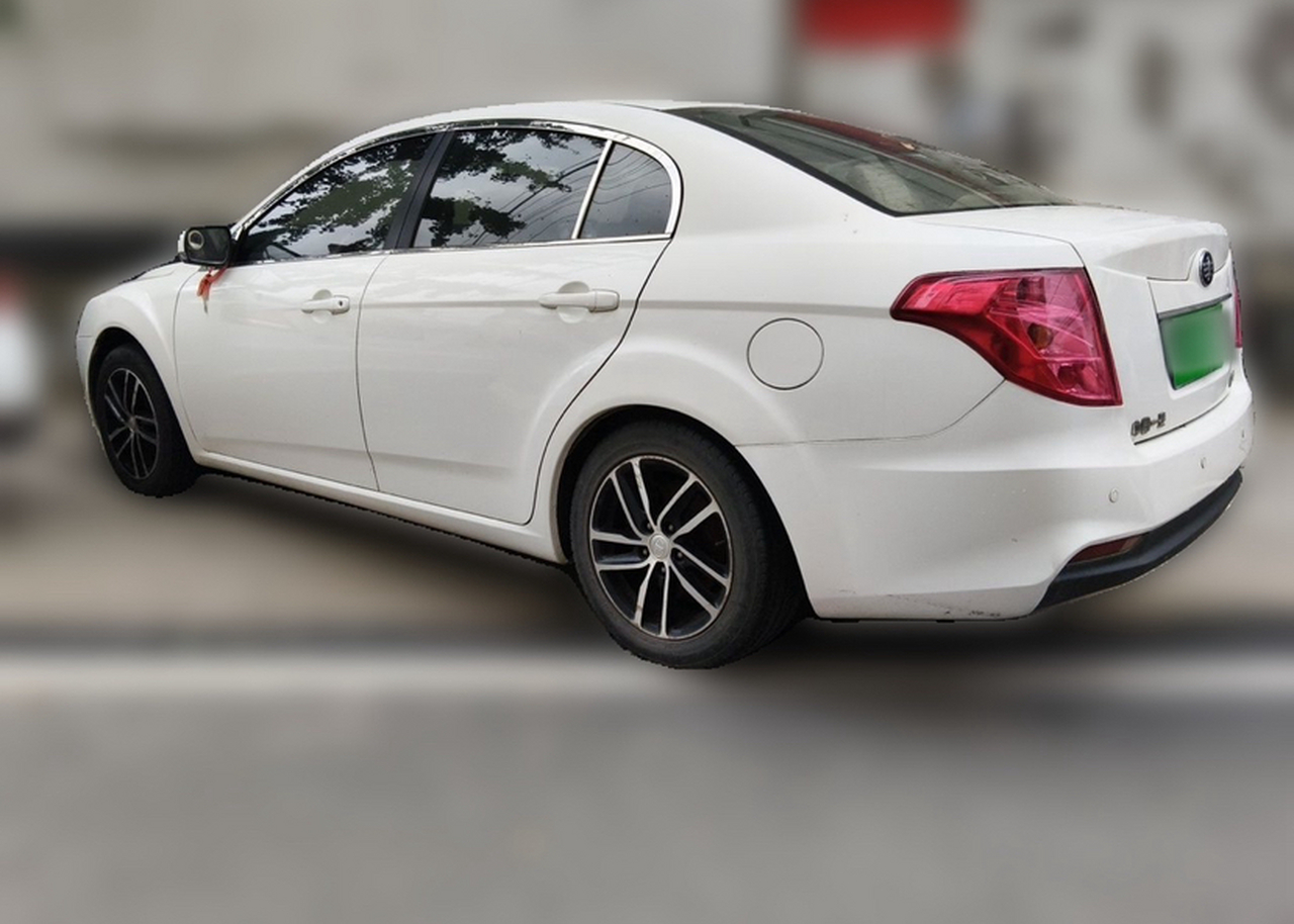 Bestune B50 2013 1.6L MT Luxury photo 4