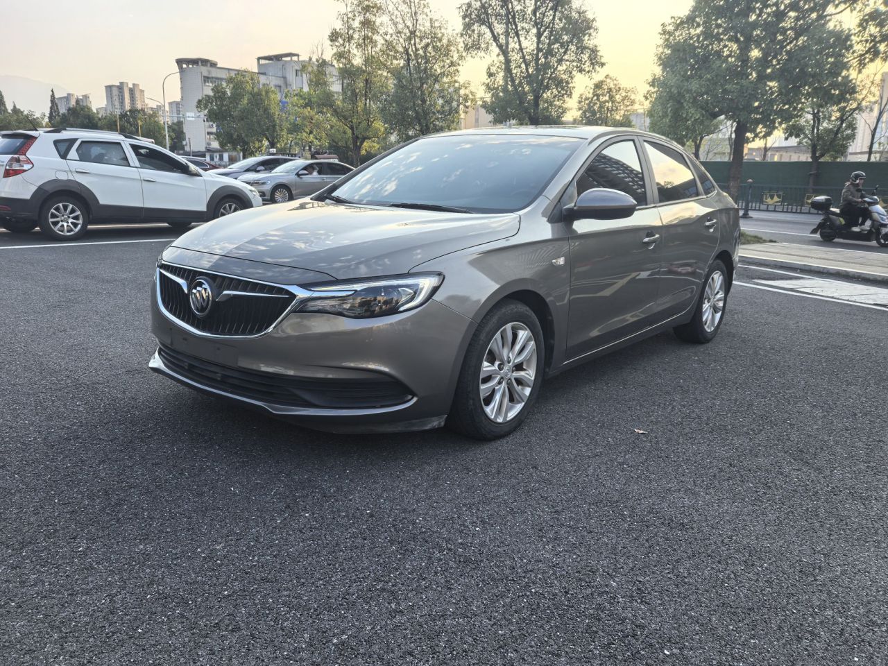 Excelle 2021 Facelift Classic 1.5L AT Elite