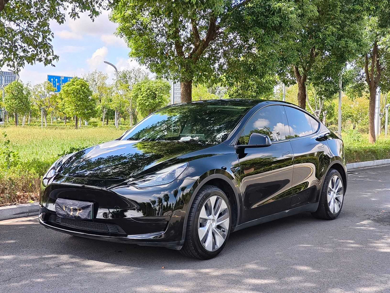 Model Y 2022 Facelift RWD photo 4