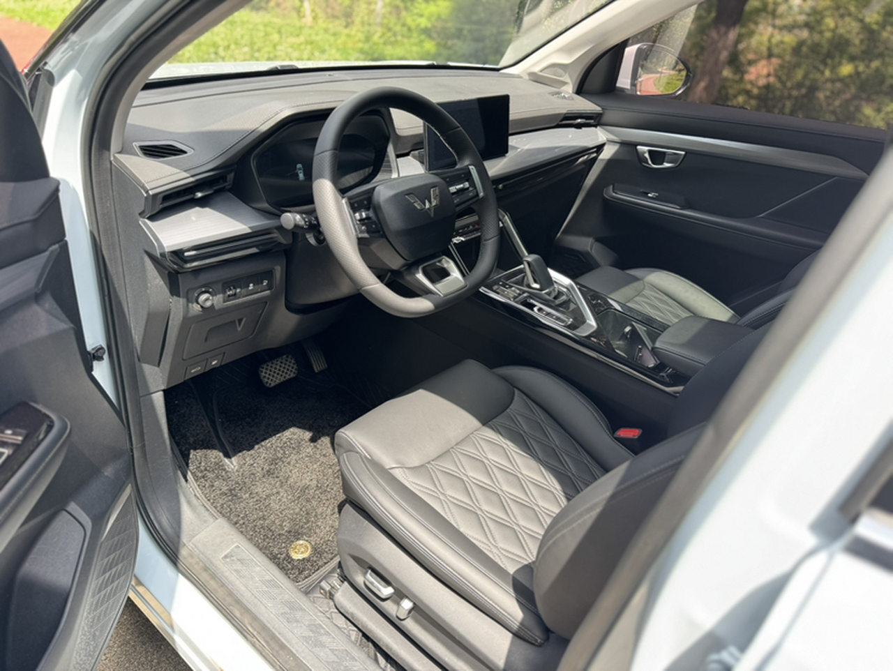 Wuling 2022 2.0L DHT photo 2