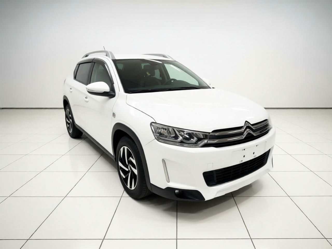 C3-XR 2015 1.6L AT Pioneer photo 3