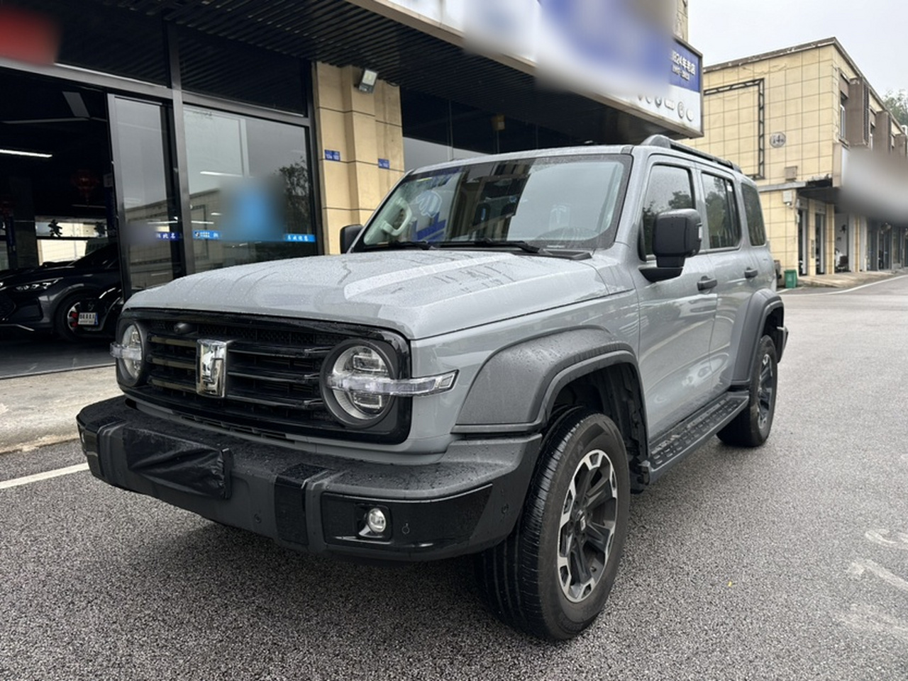 300 EV 2025 Hi4-T 37.1kWh