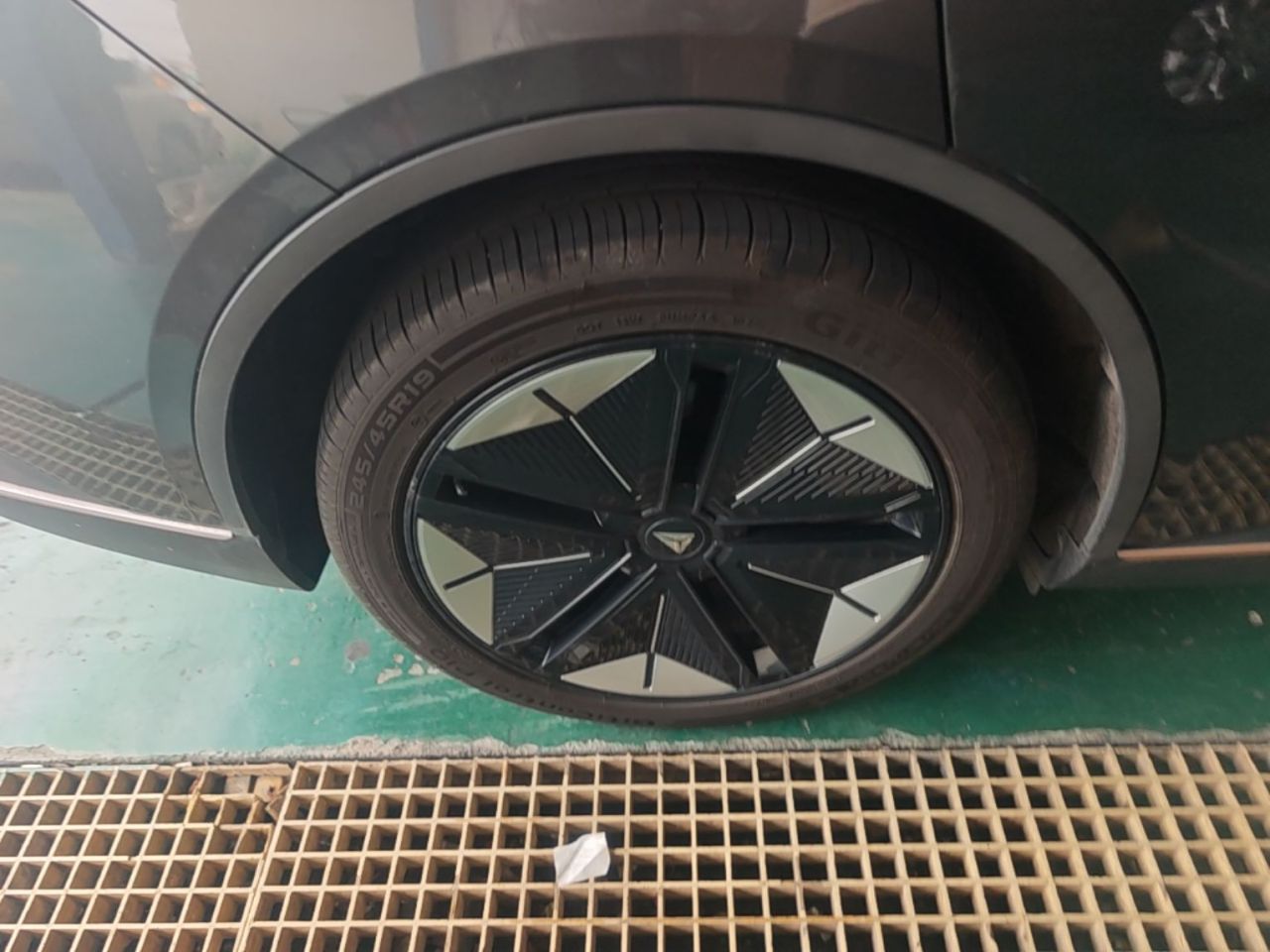 Deepal SL03 2022 1.5L 1200 EREV photo 3