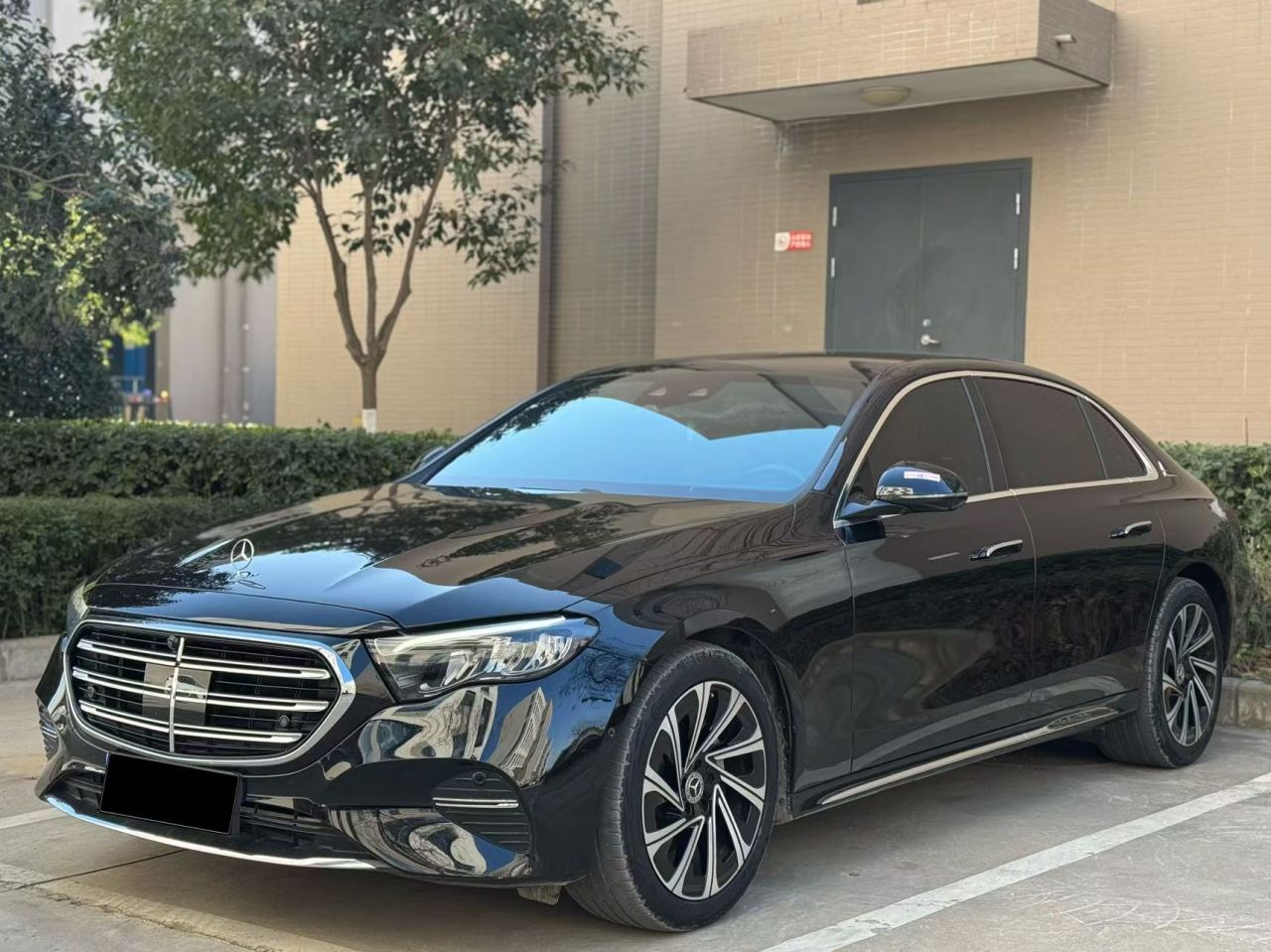 E-Class 2025 E 300 L Luxury