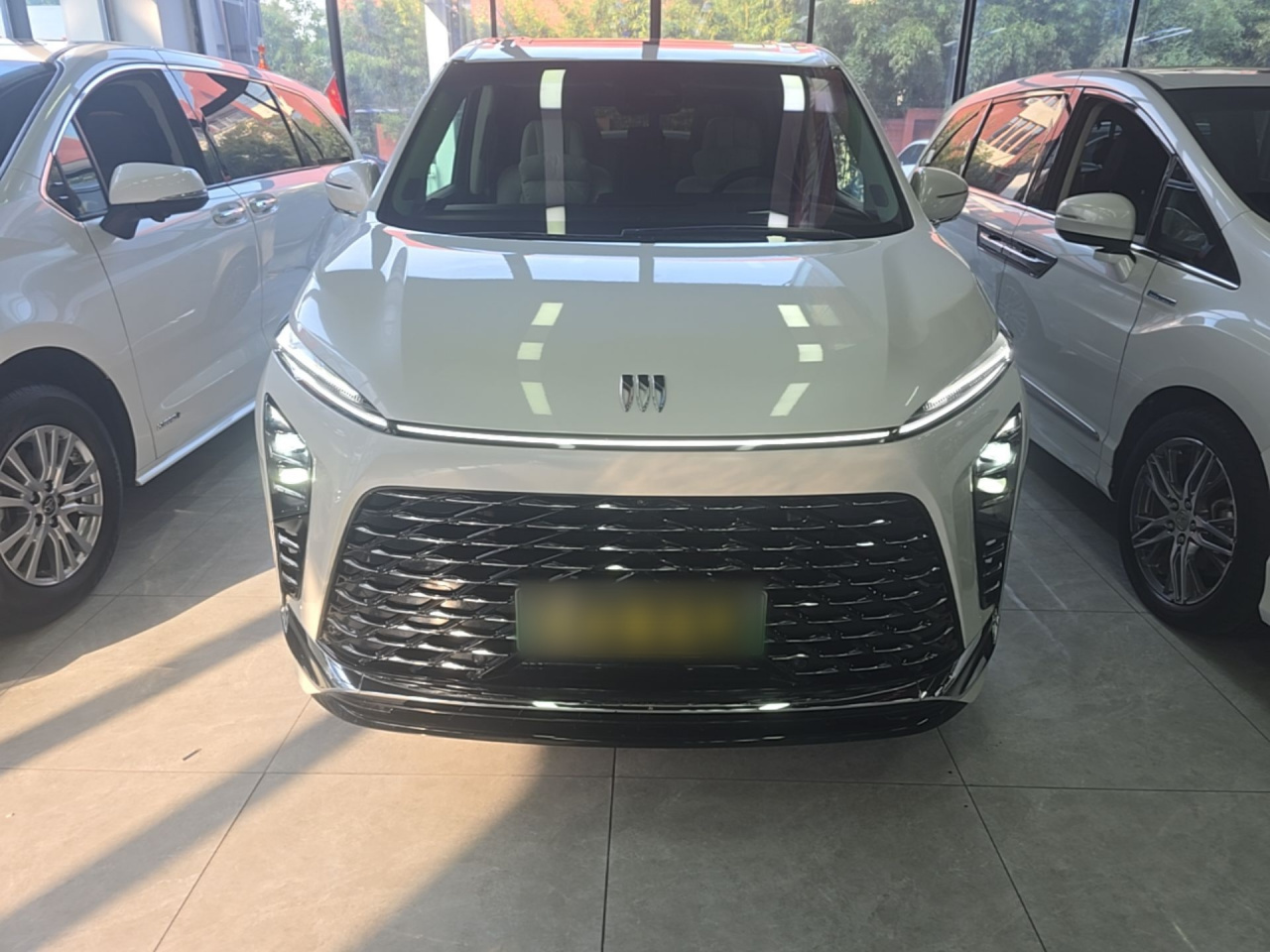 GL8 EV 2024 7-Seater photo 2