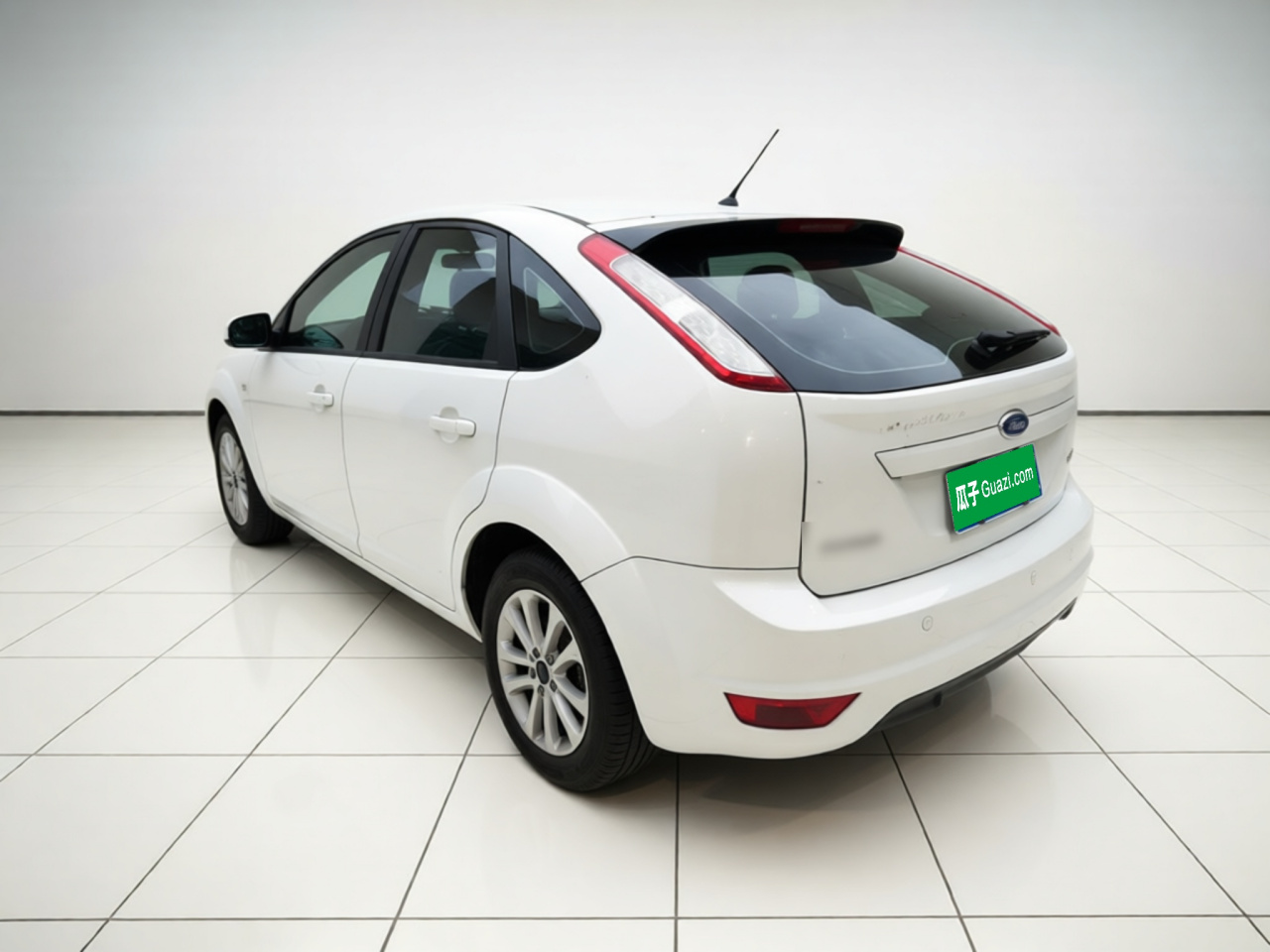 Focus 2013 Hatchback Classic 1.8L AT Anniversary Edition photo 4