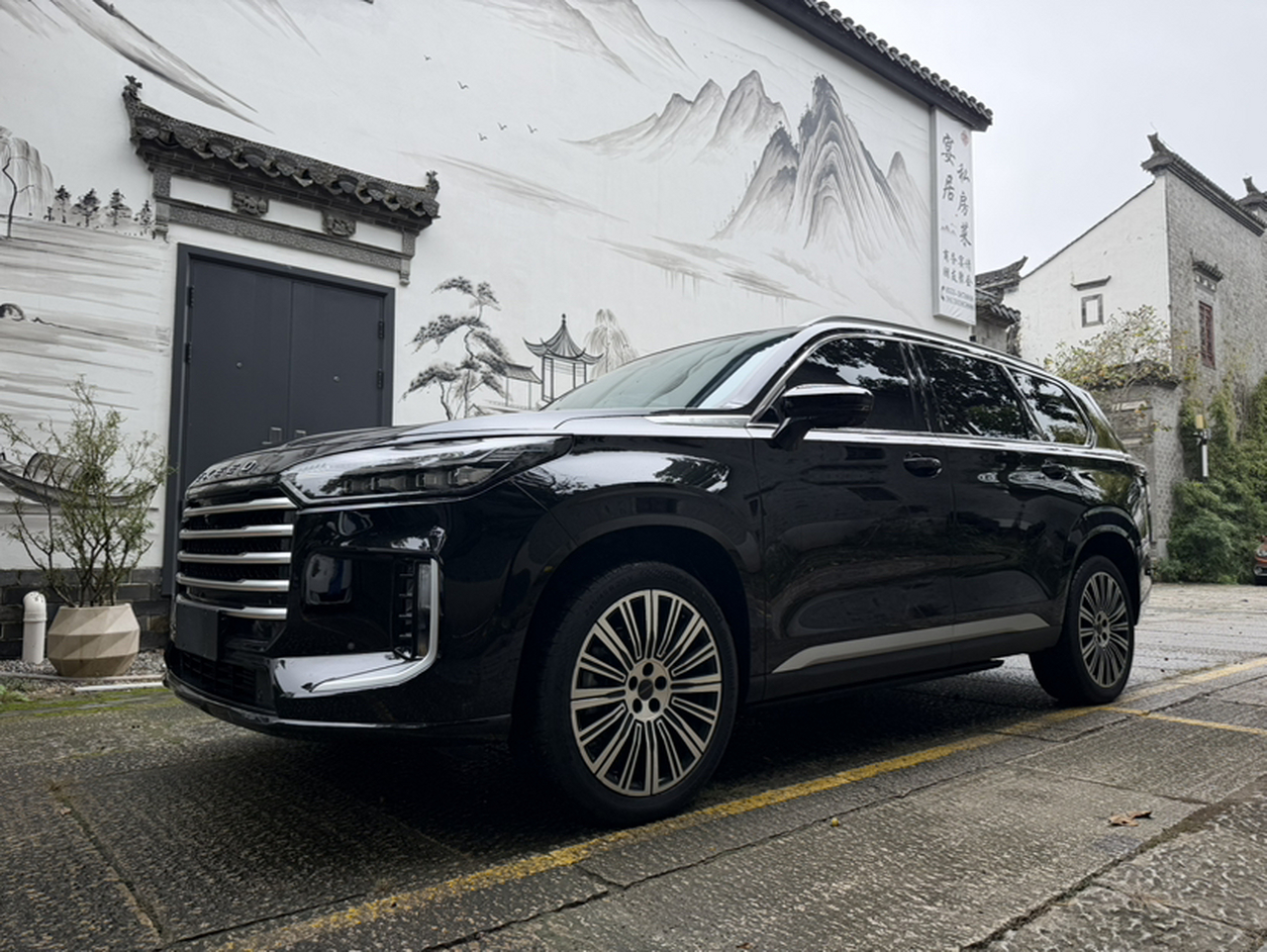 2026 400T AWD 6-Seater