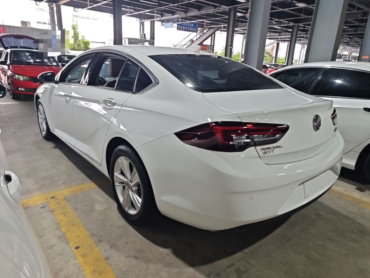Regal 2019 20T Elite China VI photo 4