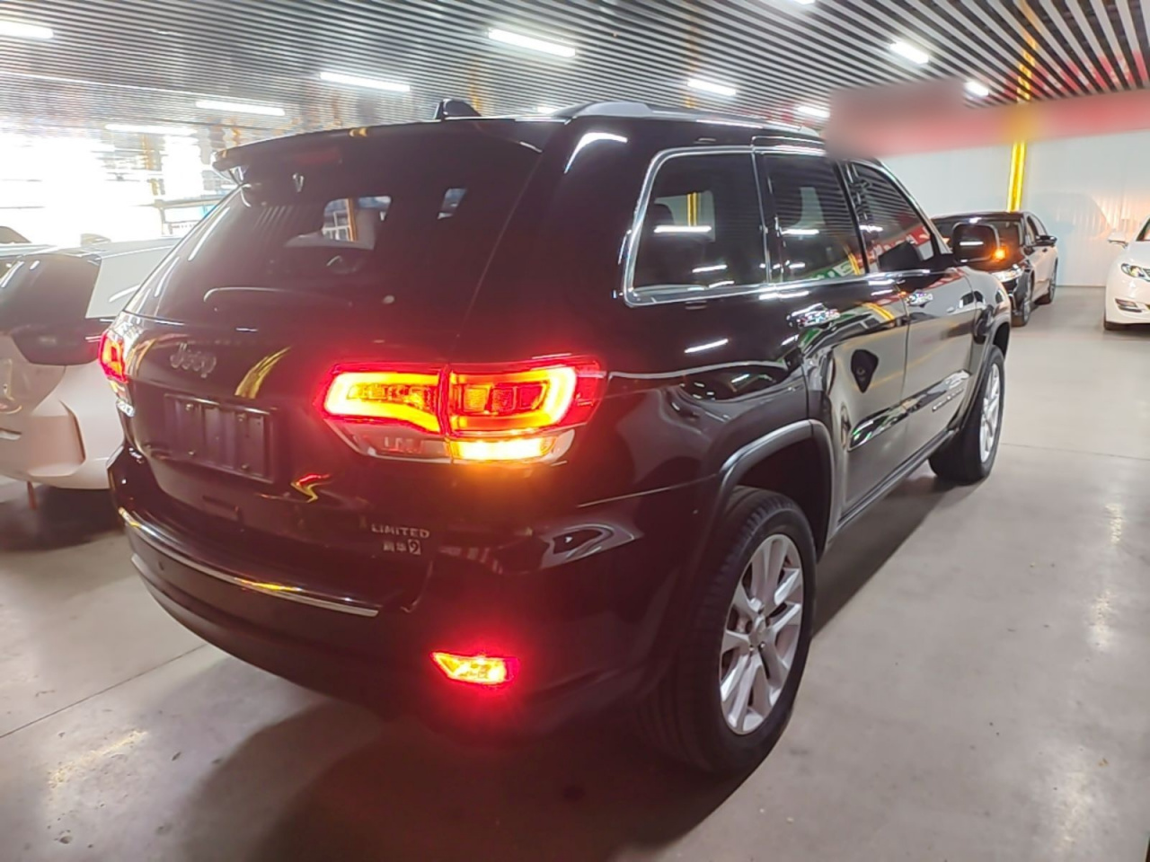 Grand Cherokee Imported 2017 3.0L Elite photo 4
