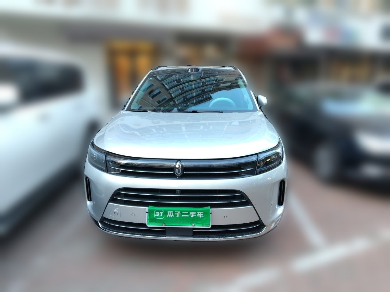 HIMA AITO M7 2024 1.5T ADAS AWD Max 6-Seater photo 2