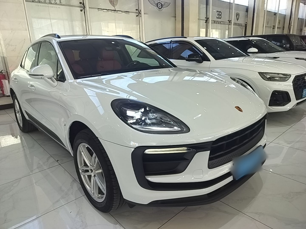 2022 Macan 2.0T photo 3