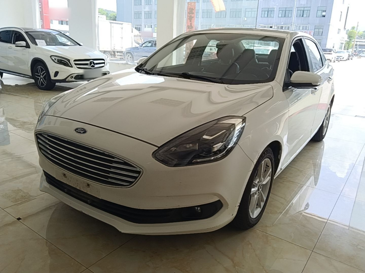 Escort 2019 Facelift 1.5L AT China VI