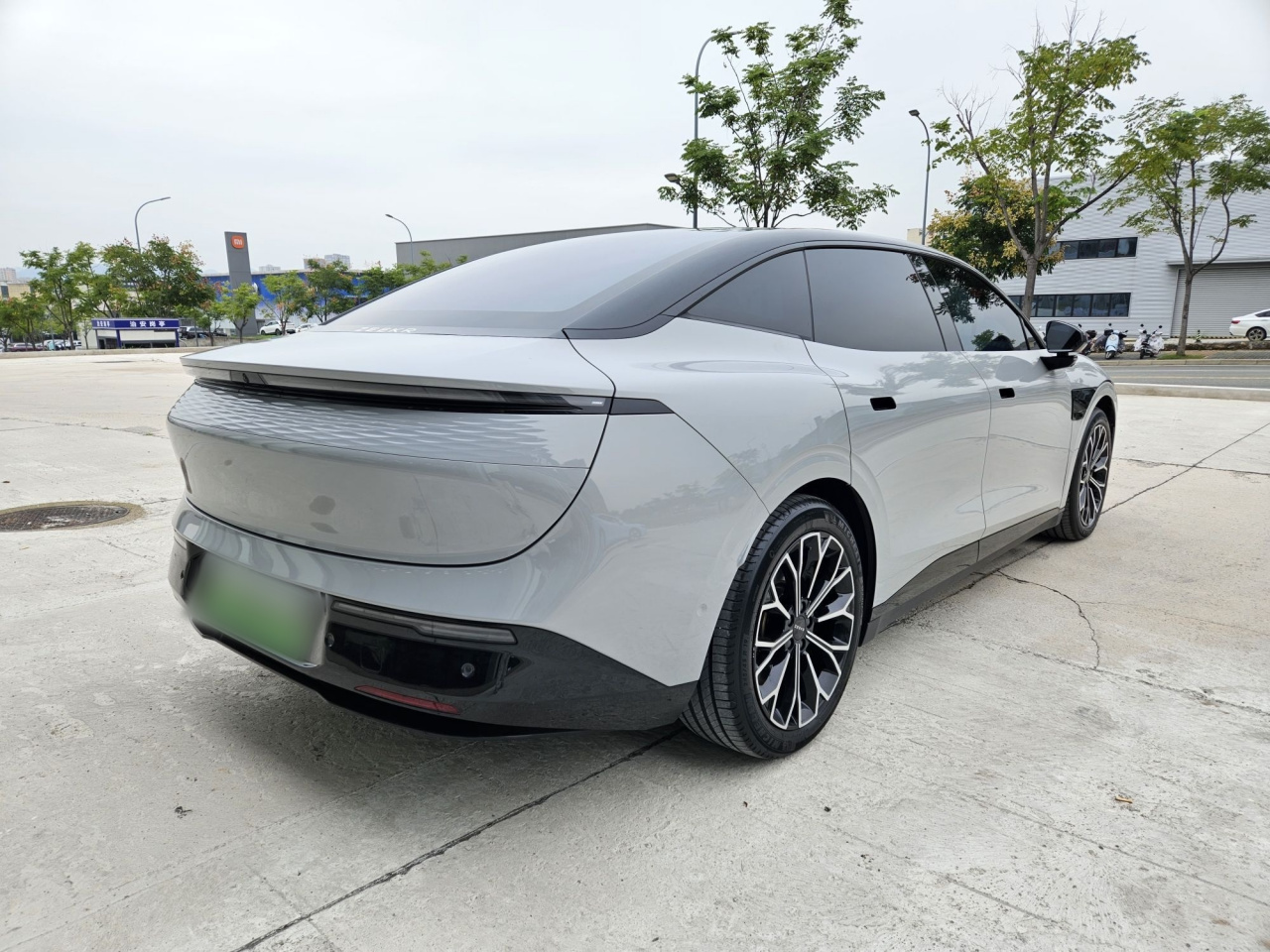 007 2025 RWD ADAS 75kWh photo 5
