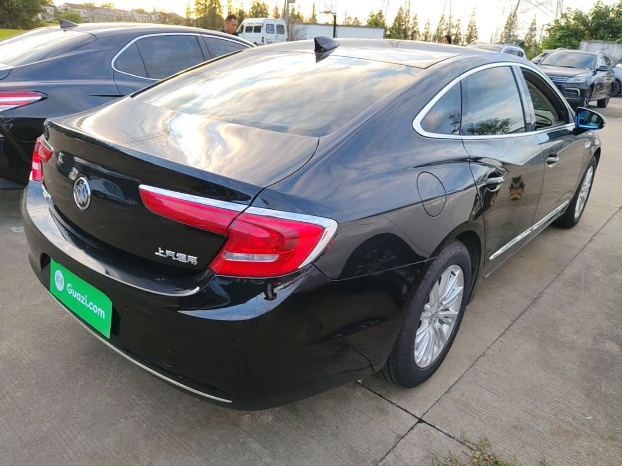 LaCrosse 2016 Facelift 20T Leading photo 4