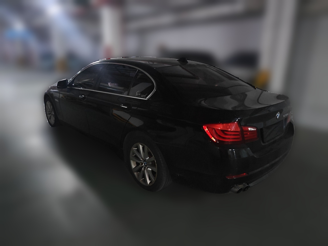 5 Series 2012 530Li Leading photo 4