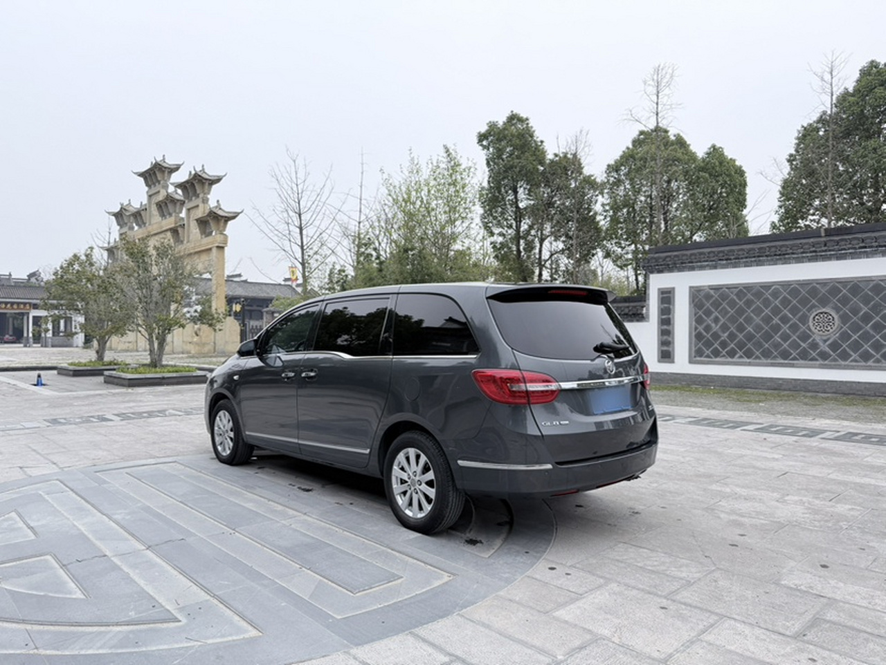 GL8 2018 28T Luxury China VI photo 3