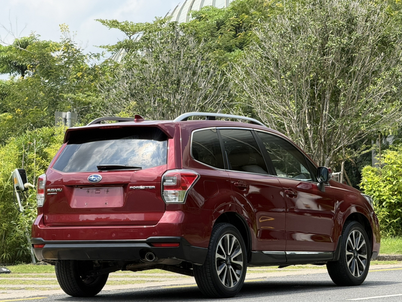 Forester 2.0i Fashion photo 4