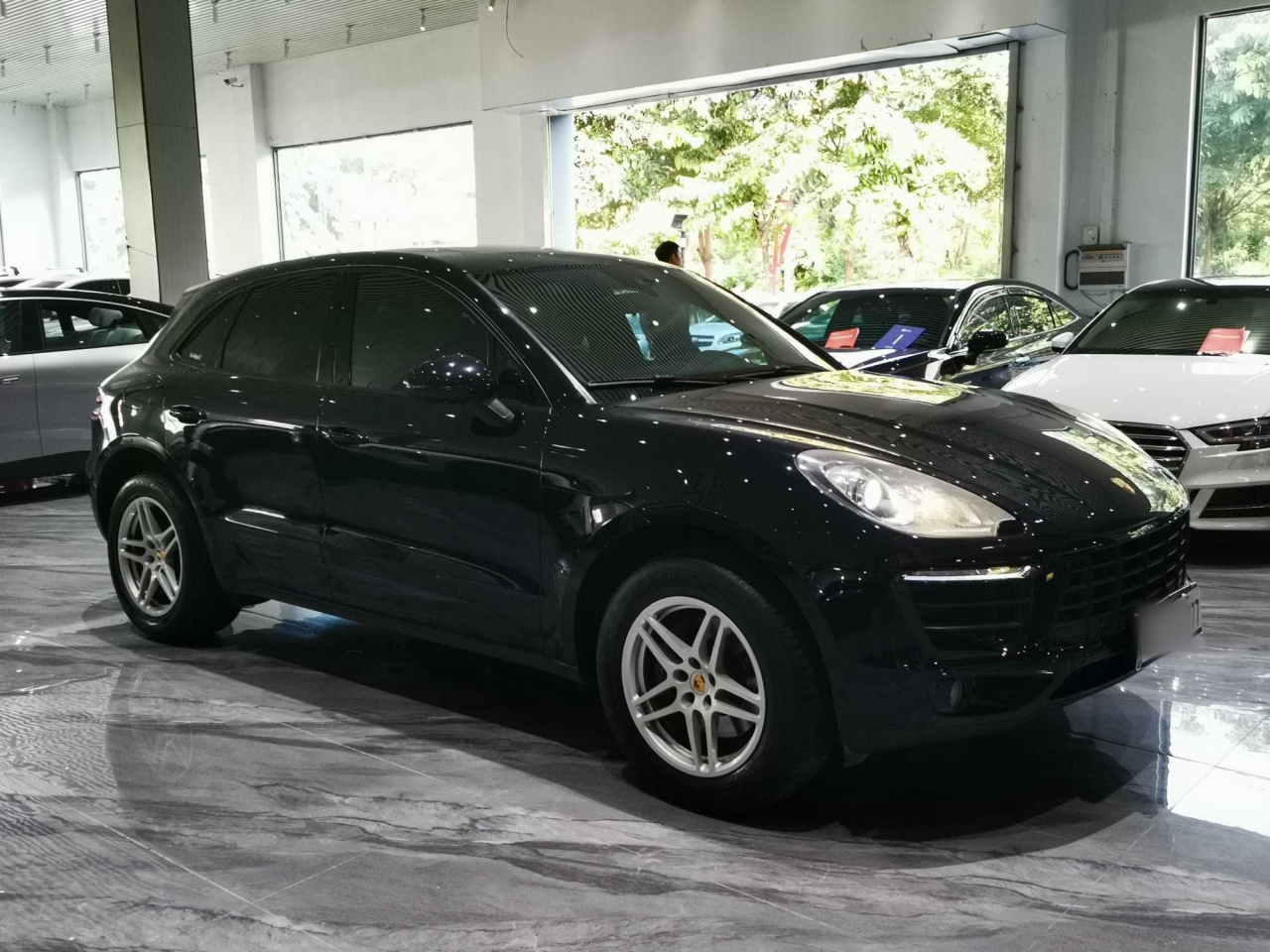 2017 Macan 2.0T photo 4
