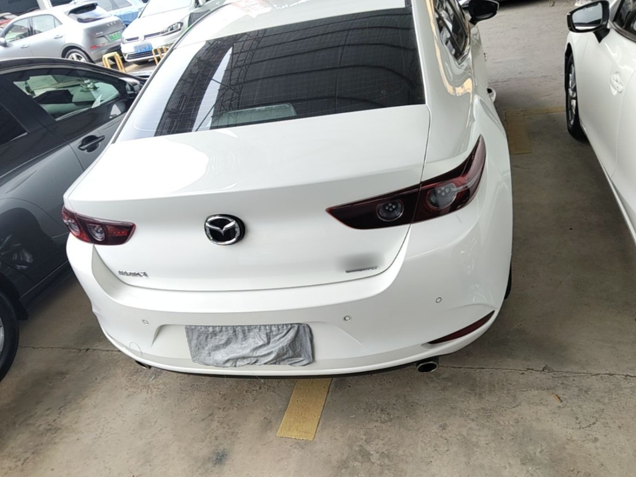 3 Axela 2021 1.5L AT photo 5