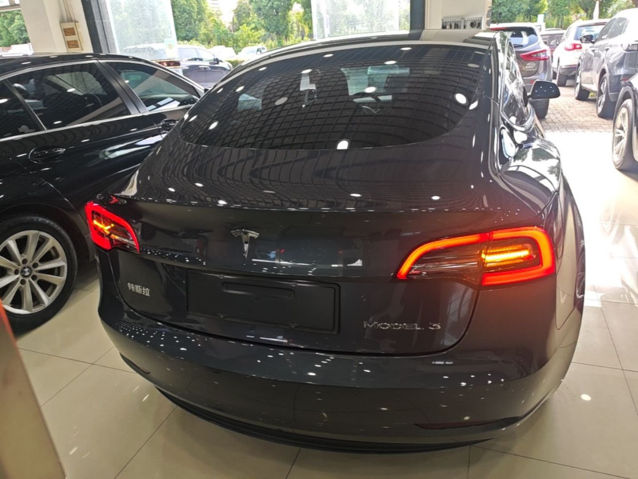 Model 3 2022 RWD photo 3