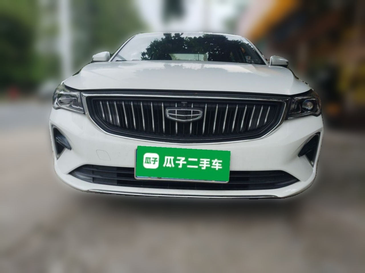 Emgrand 2022 4 1.5L CVT Premium photo 2