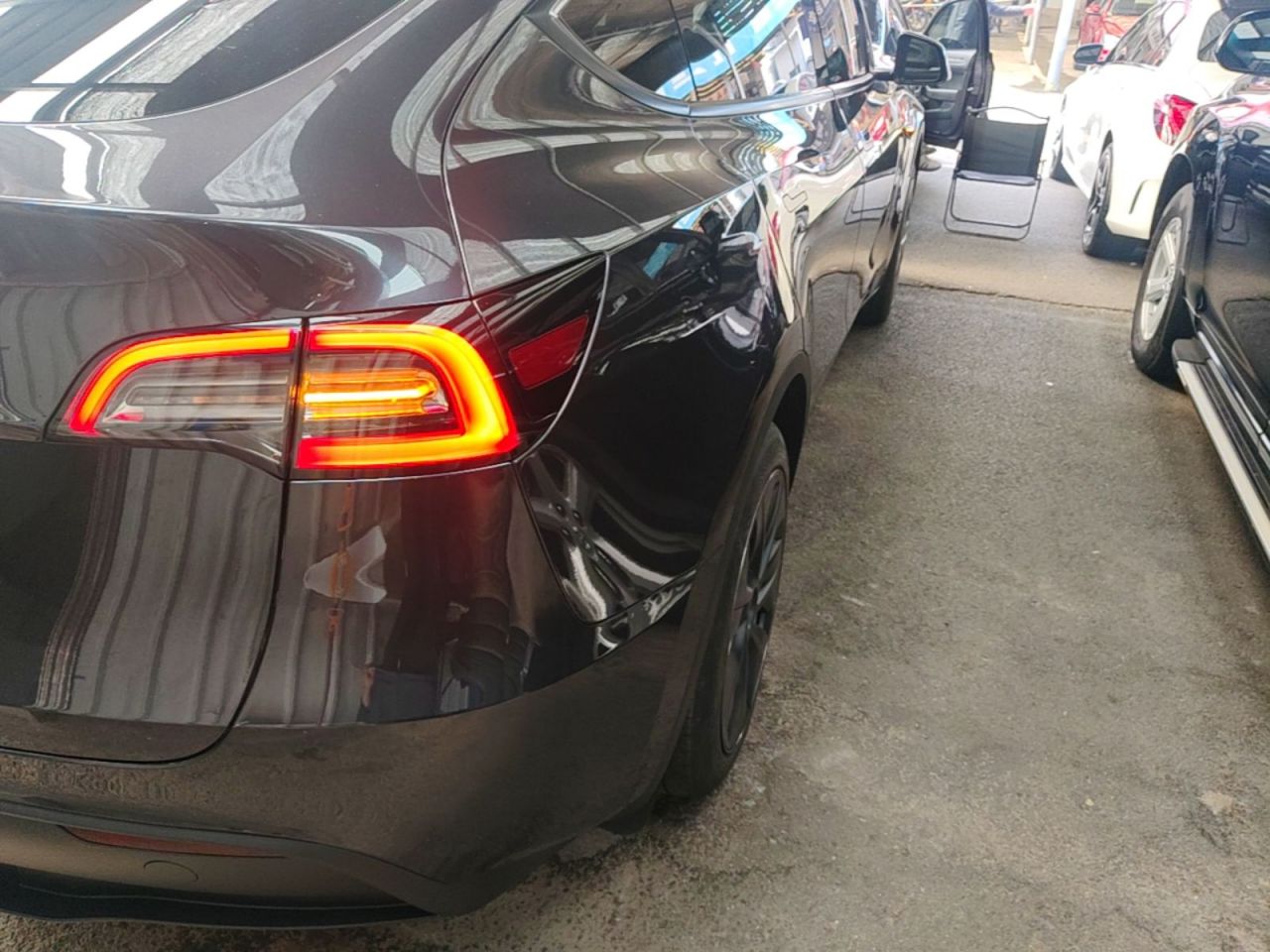 Model Y 2024 RWD photo 2