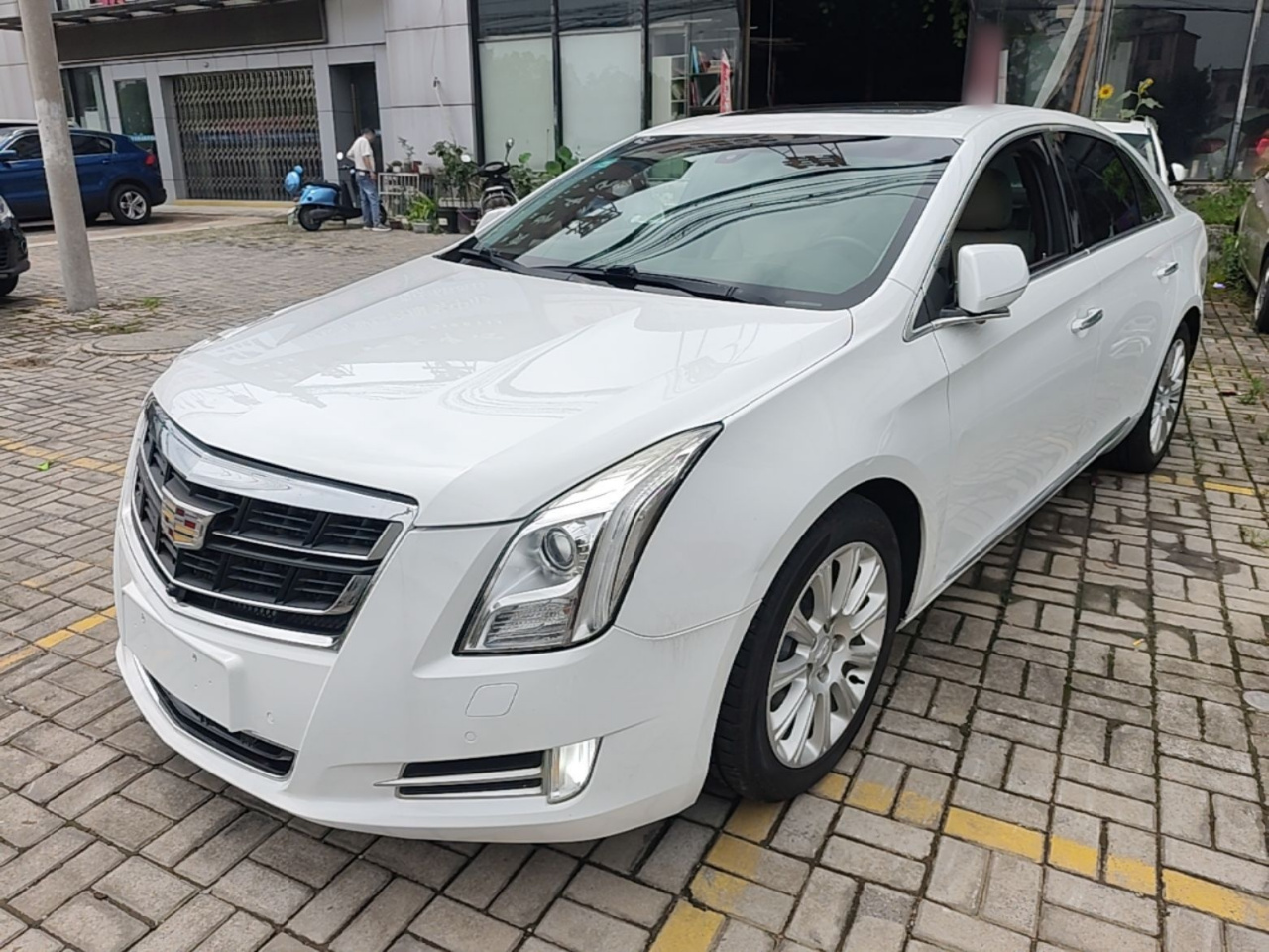 XTS 2017 28T Elite