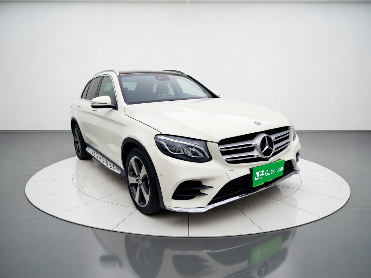 GLC 2016 GLC 260 4MATIC Luxury photo 3