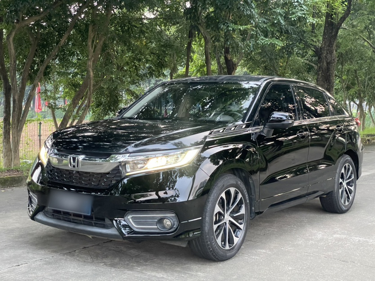 Avancier 2019 240TURBO RWD Luxury