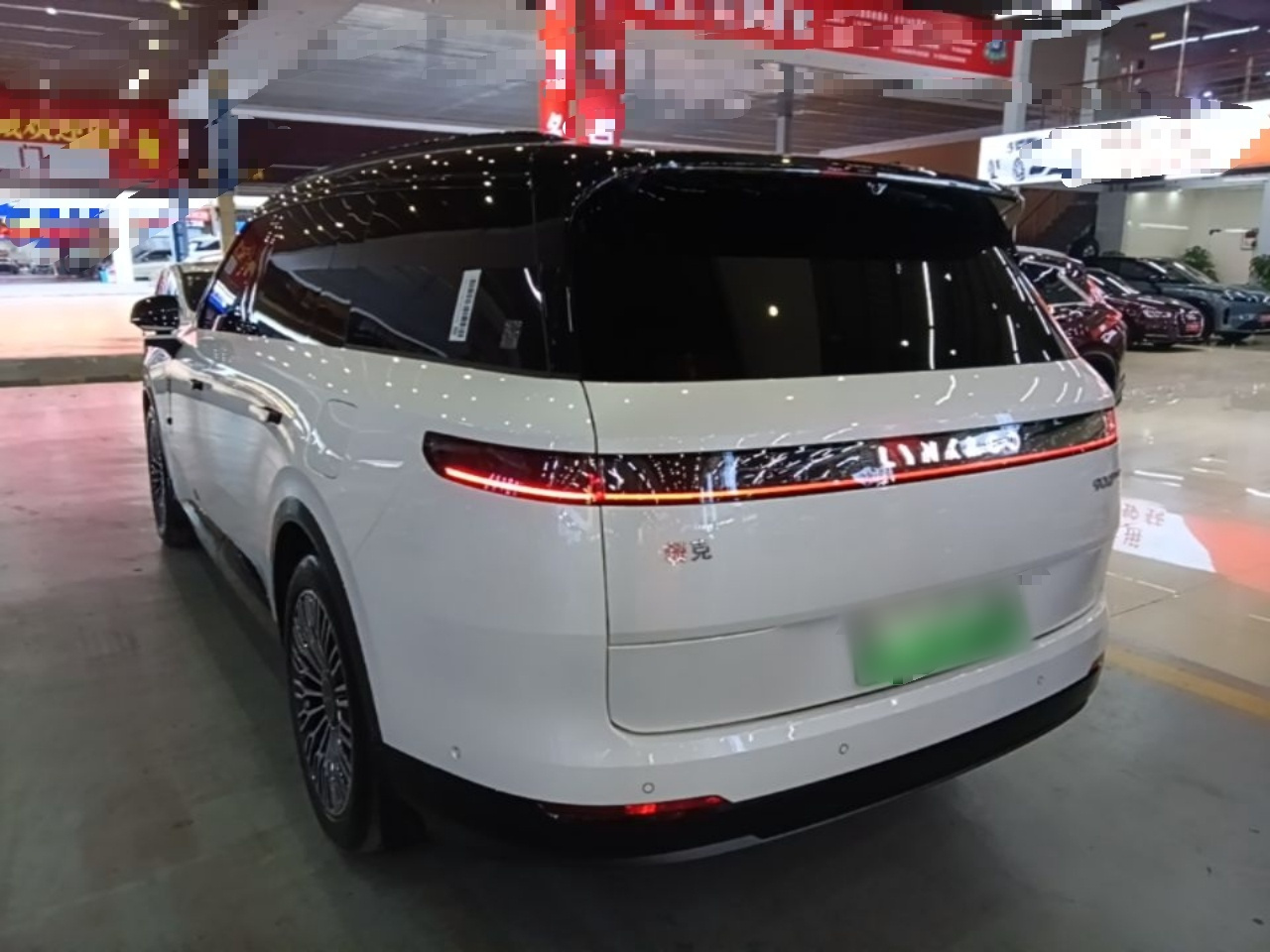 900 2025 2.0T Explorer 6-Seater photo 4