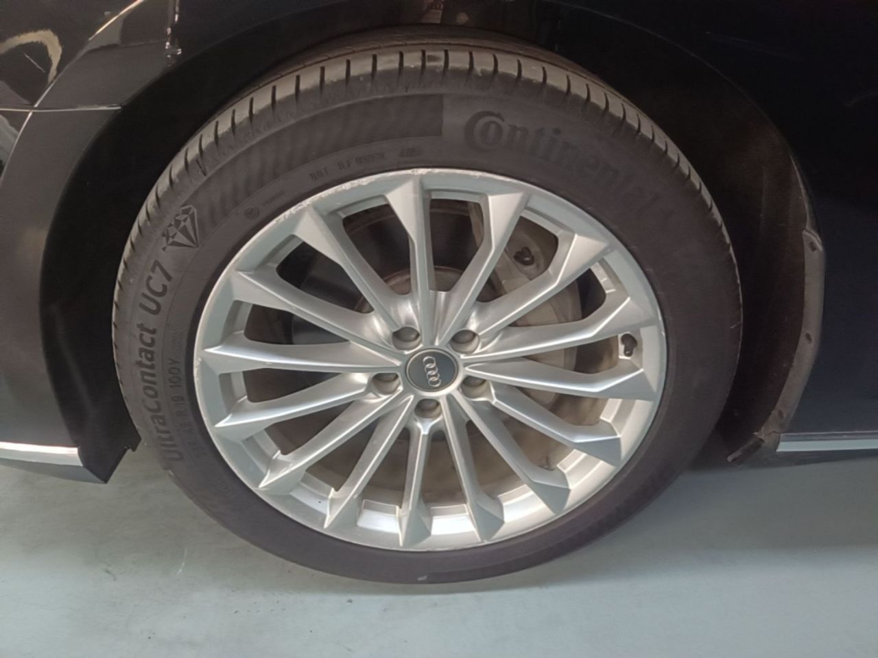 A8 2019 Plus A8L 50 TFSI quattro Comfort photo 2