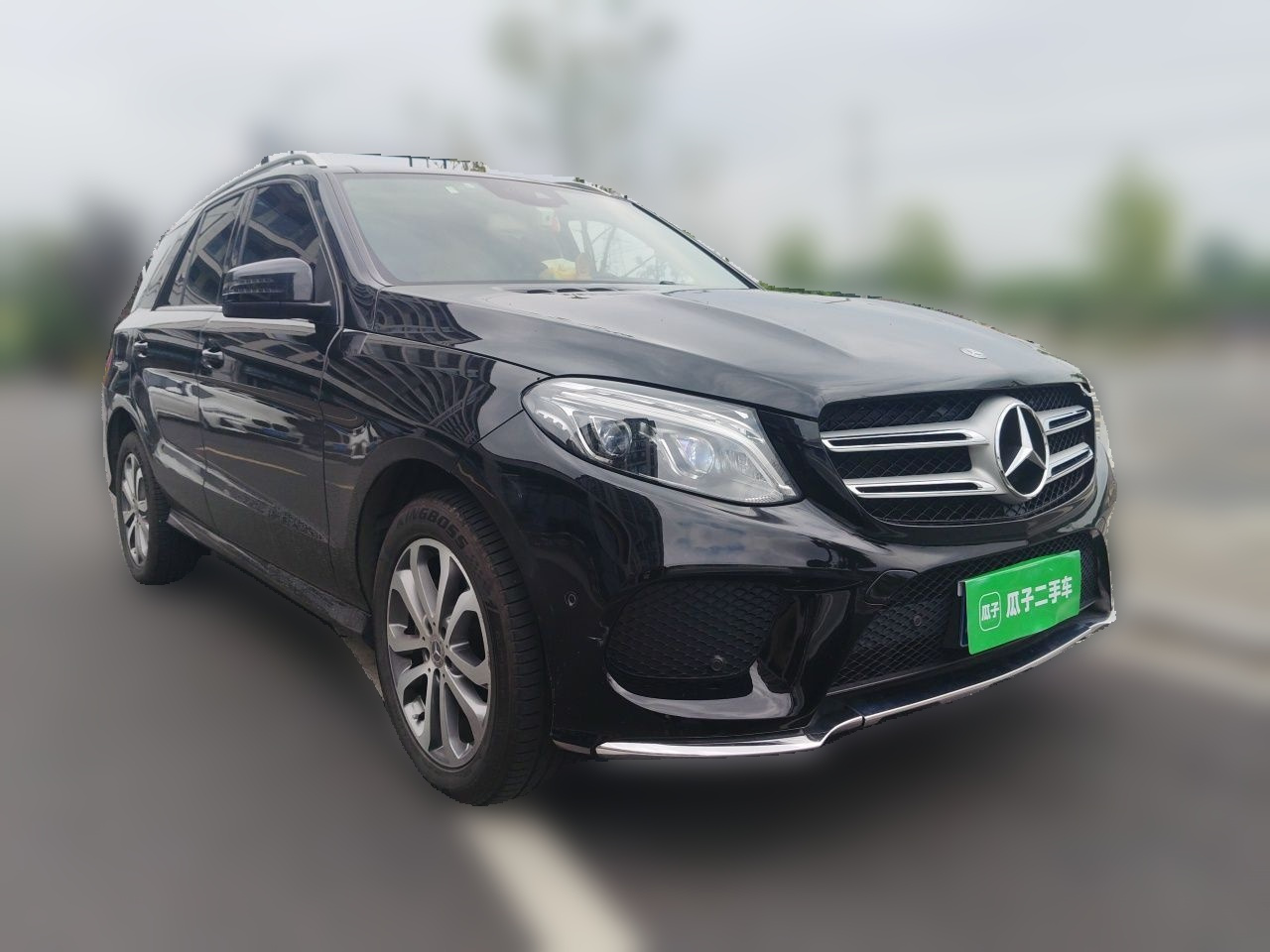 GLE Imported 2017 GLE 320 4MATIC Dynamic photo 3